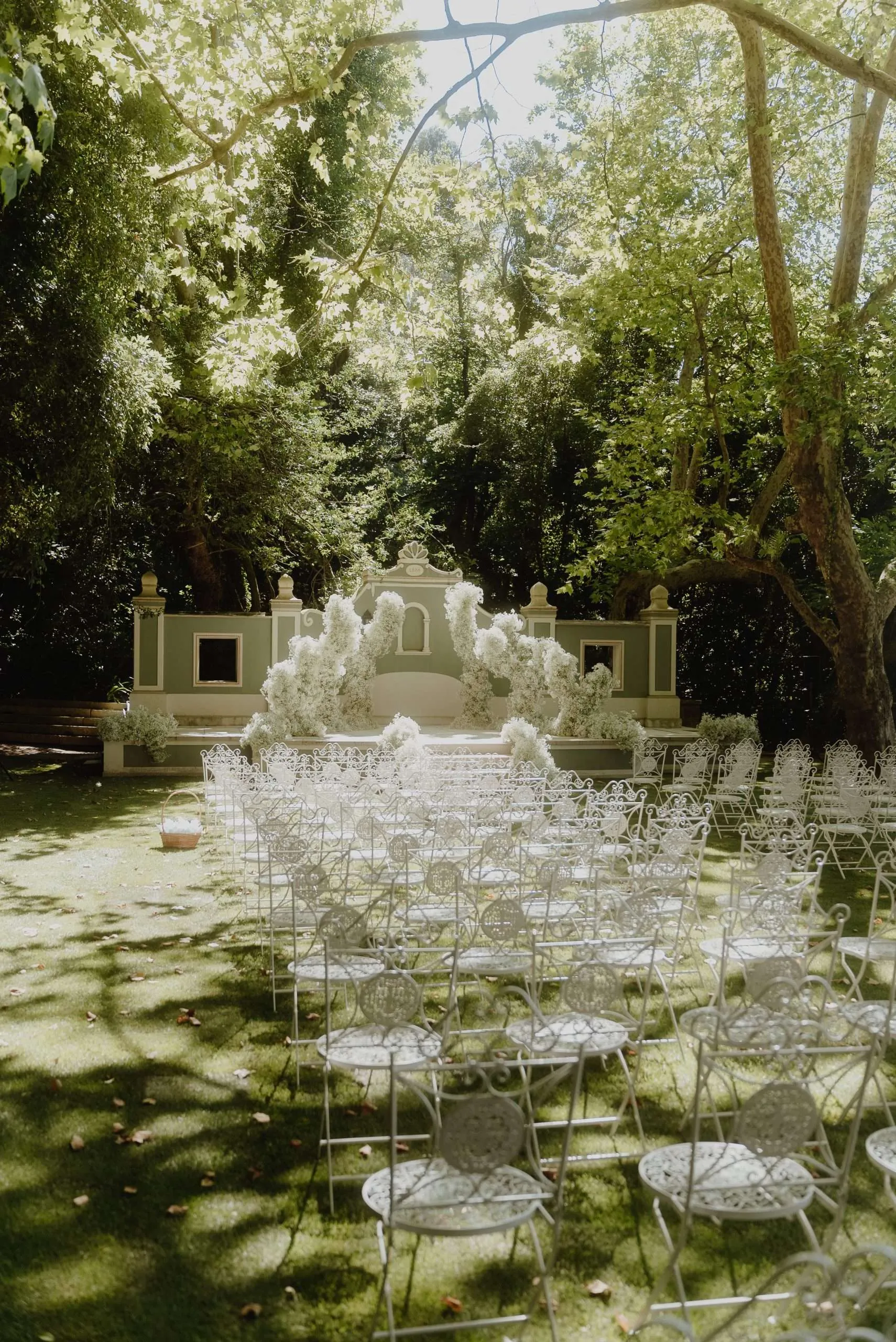 Outdoor ceremony at Quinta da Bella Vista Sintra Portugal